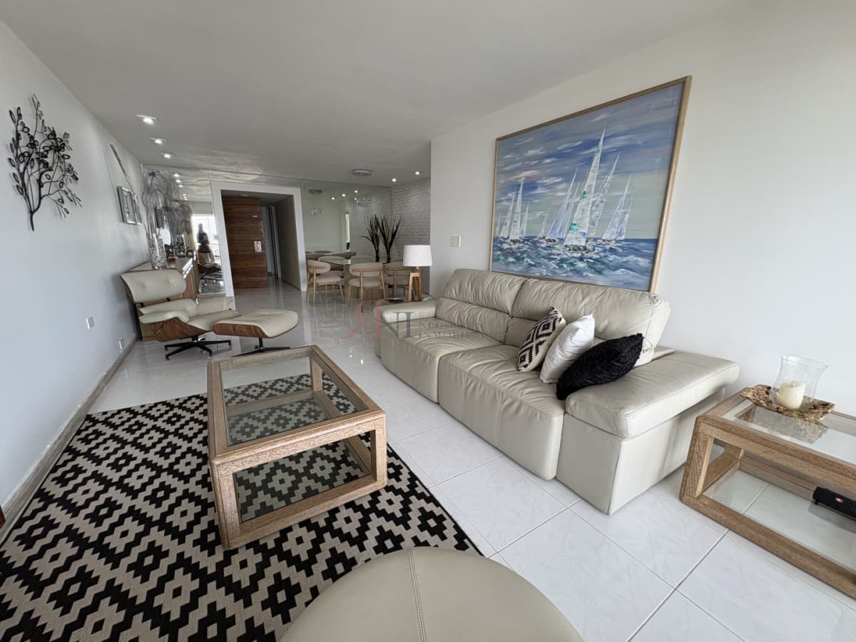 Impecable apto. primera linea del Puerto									(ref.#10214)