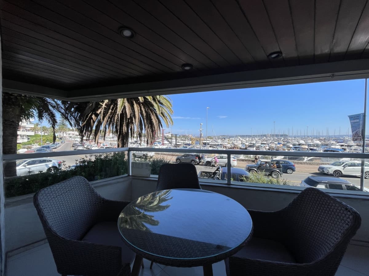 Puerto, lindo apto. con buena vista y amplia terraza									(ref.#8051)