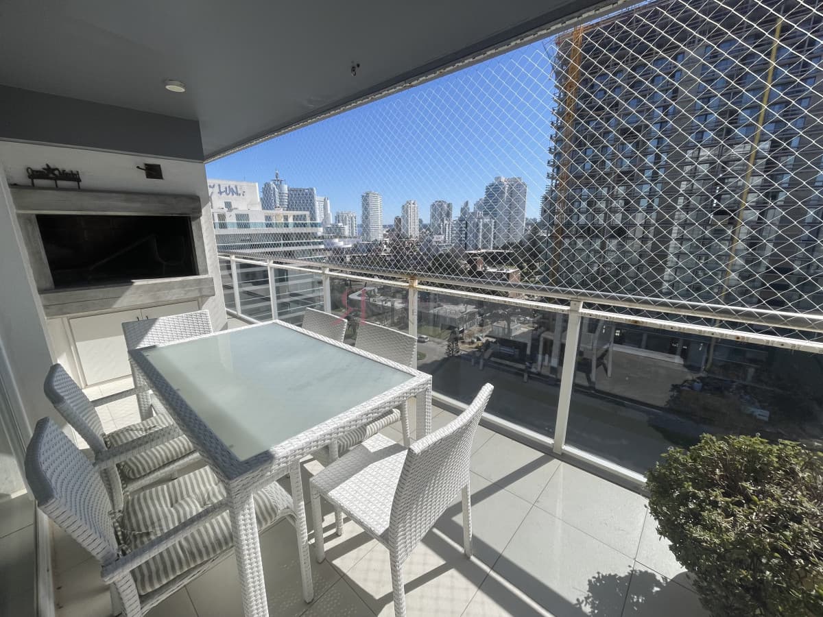 Terraza con parrillero, piso alto									(ref.#2836)