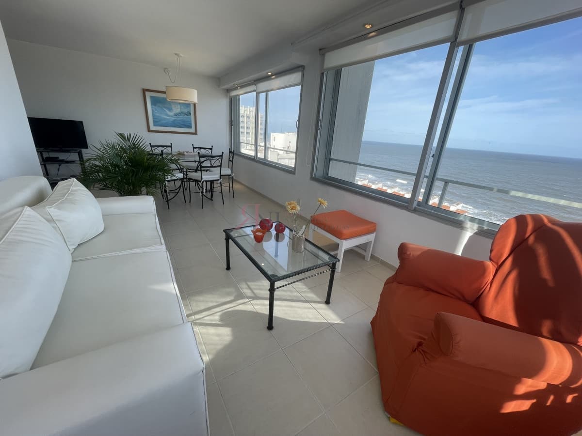 Centrico con buena vista al mar									(ref.#907)