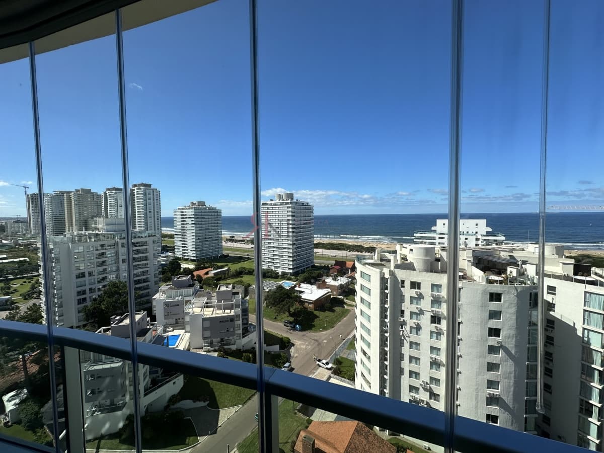 Lindo apto con buena vista al mar, 									(ref.#113174)