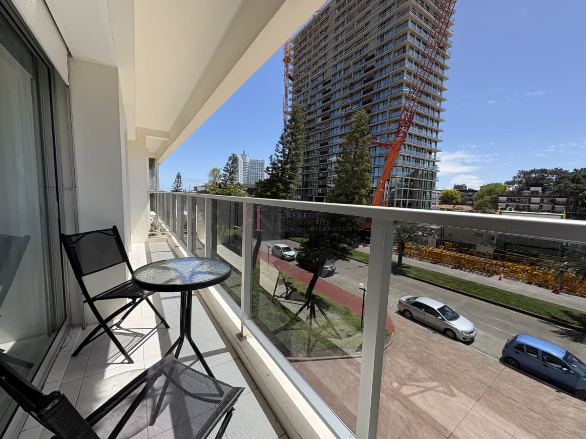 Impecable y bien equipado, cerca del mar , centro comercial									(ref.#11940)