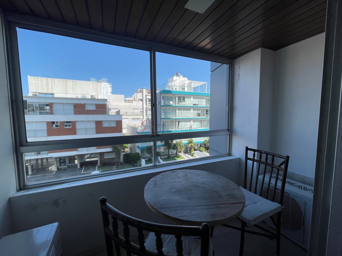 Centro de la peninsula de Punta del Este.									(ref.#2591)