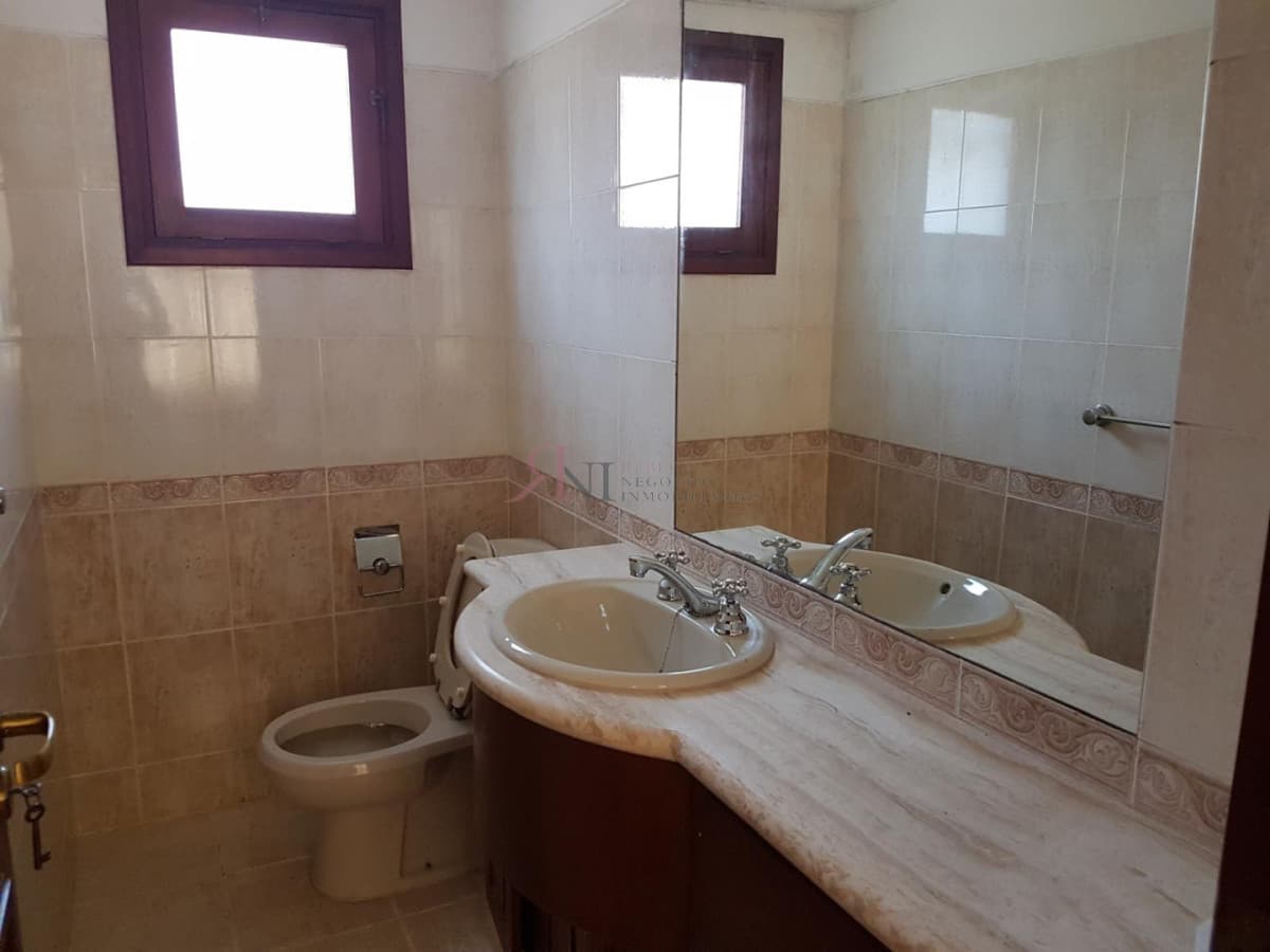 CASA EN JARDINES DE CORDOBA (ref.#7902)