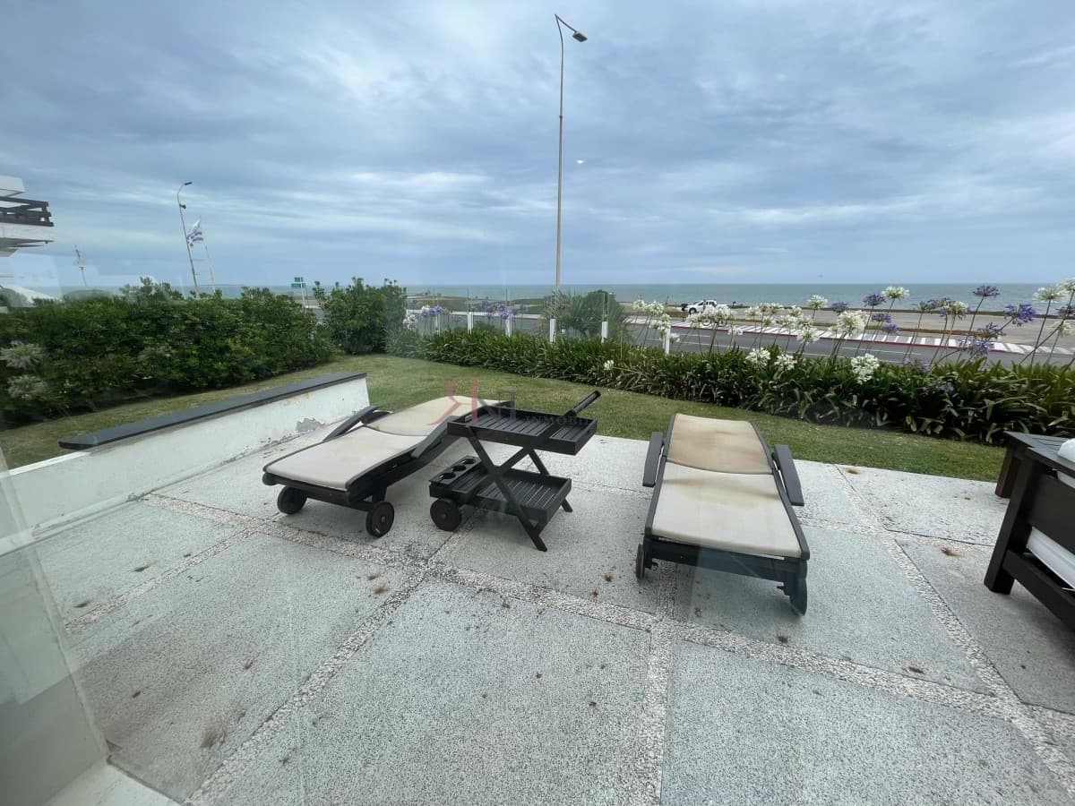 Frente al mar ! Muy comoda residencia (ref.#113054)