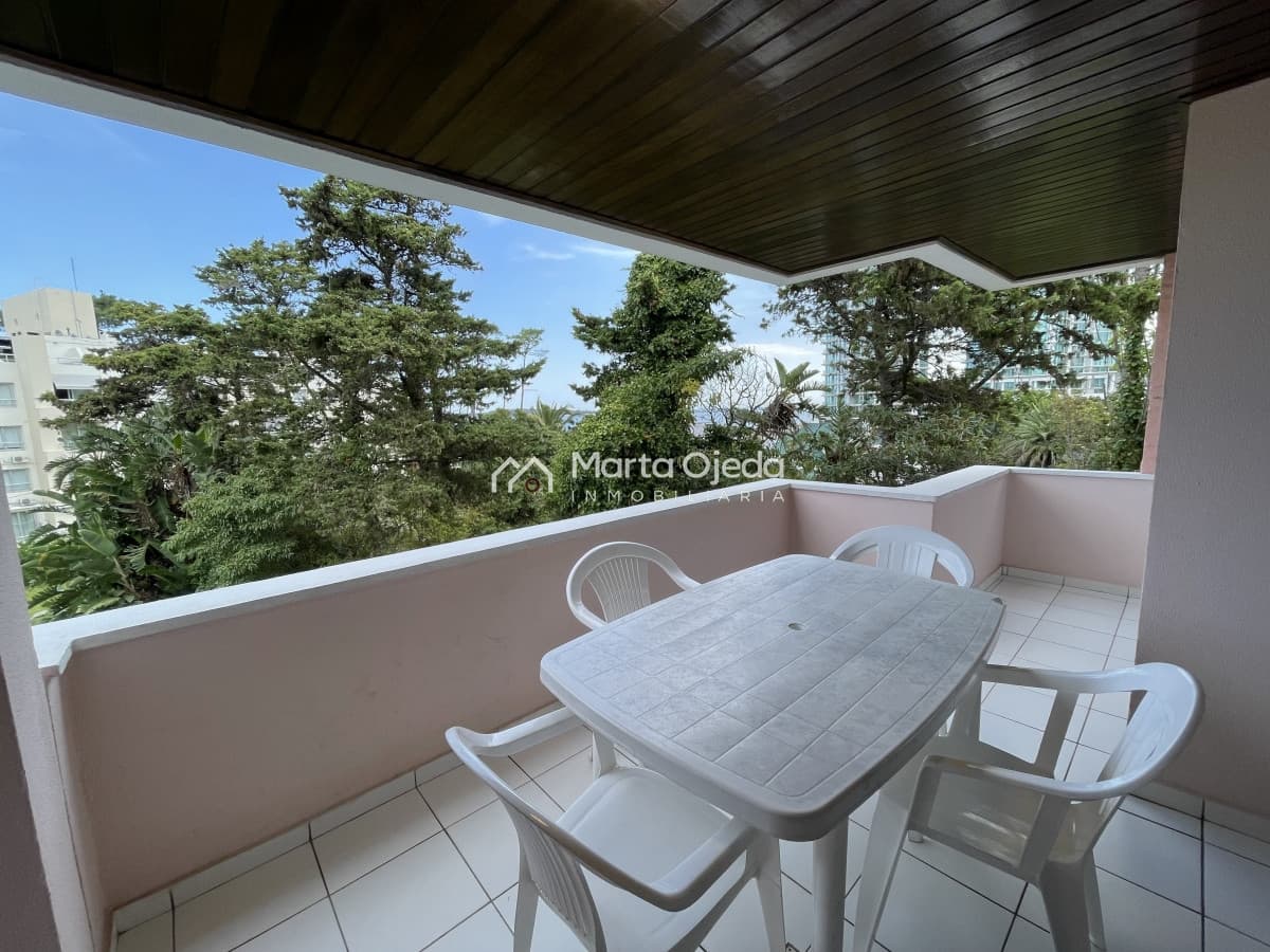 Apartamento ID.41219 - Playa Mansa, lindo entorno, edificio bajo buen lugar para descansar