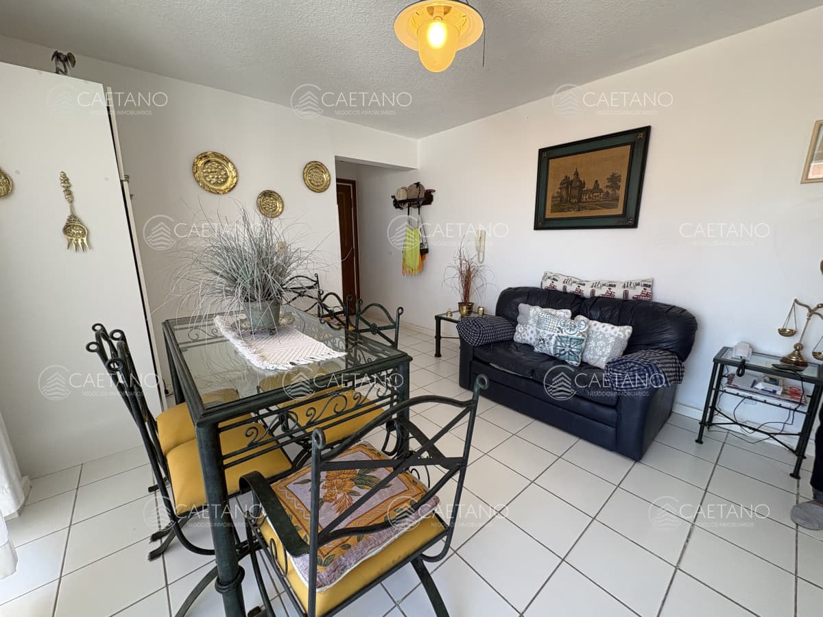 Venta apartamento 2 dormitorios. Peninsula, Punta del Este.