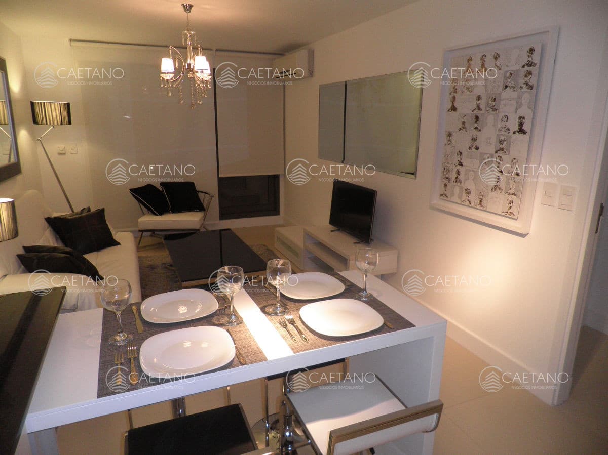 Lindo apto. con vista al bosque y terraza con parrillero