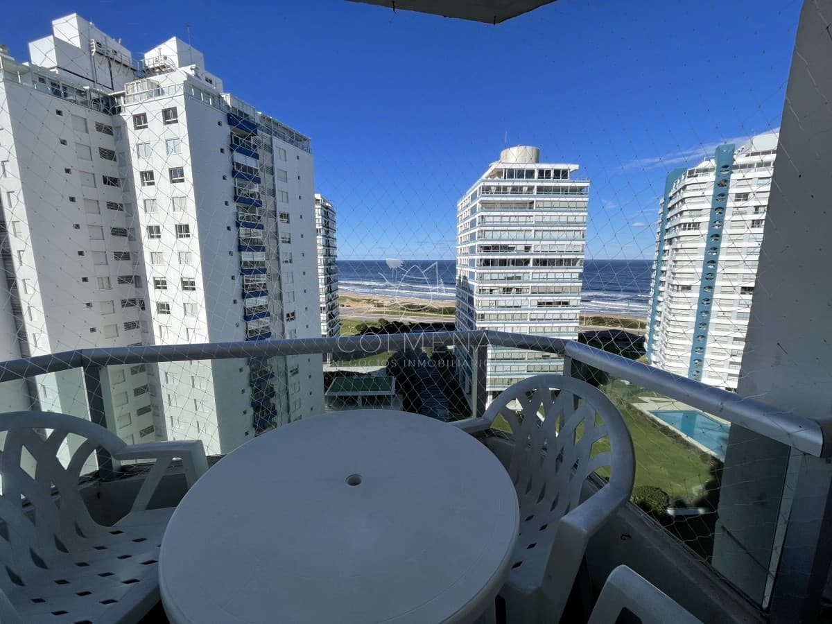 Apto en Torre Marina