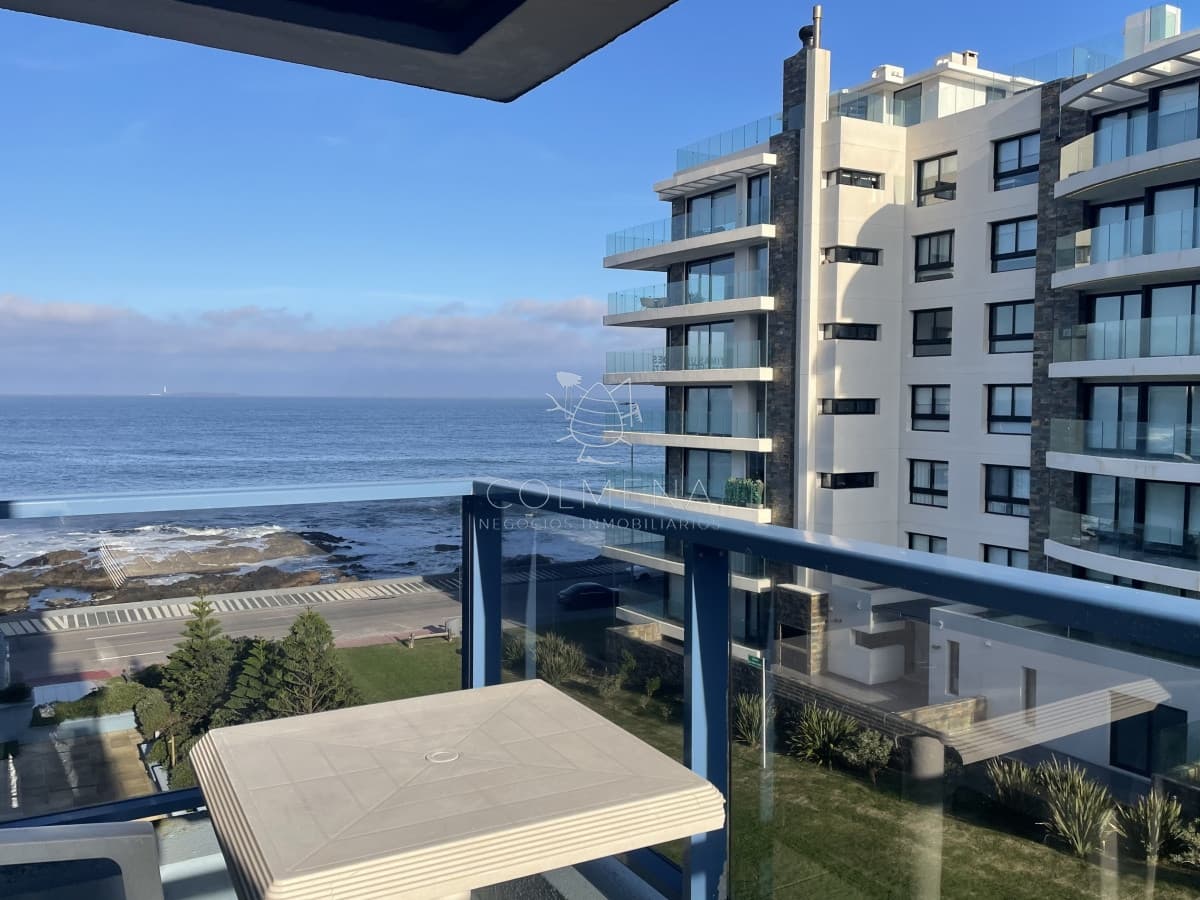 Peninsula frente al mar , vista y terraza