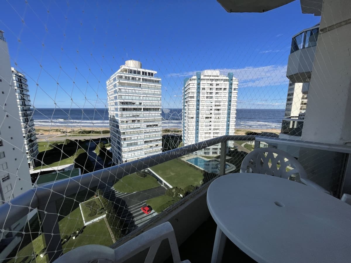 Apto en Torre Marina