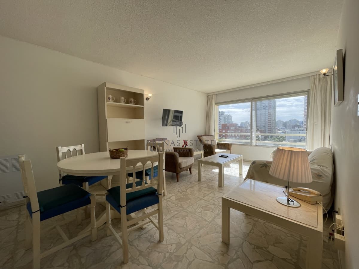Apartamento ID.4782 - Zona centro, frente a la Plaza de los Artesanos