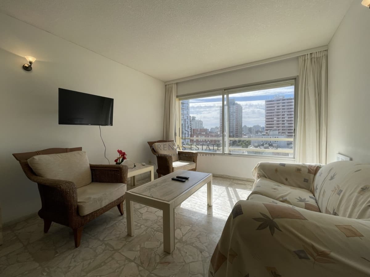 Apartamento ID.4782 - Zona centro, frente a la Plaza de los Artesanos