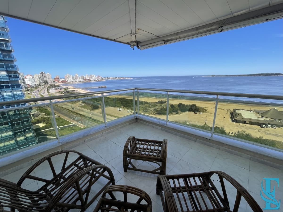 Lujoso Apto 3 Dormitorios Primeria Linea Playa Mansa, Punta del Este