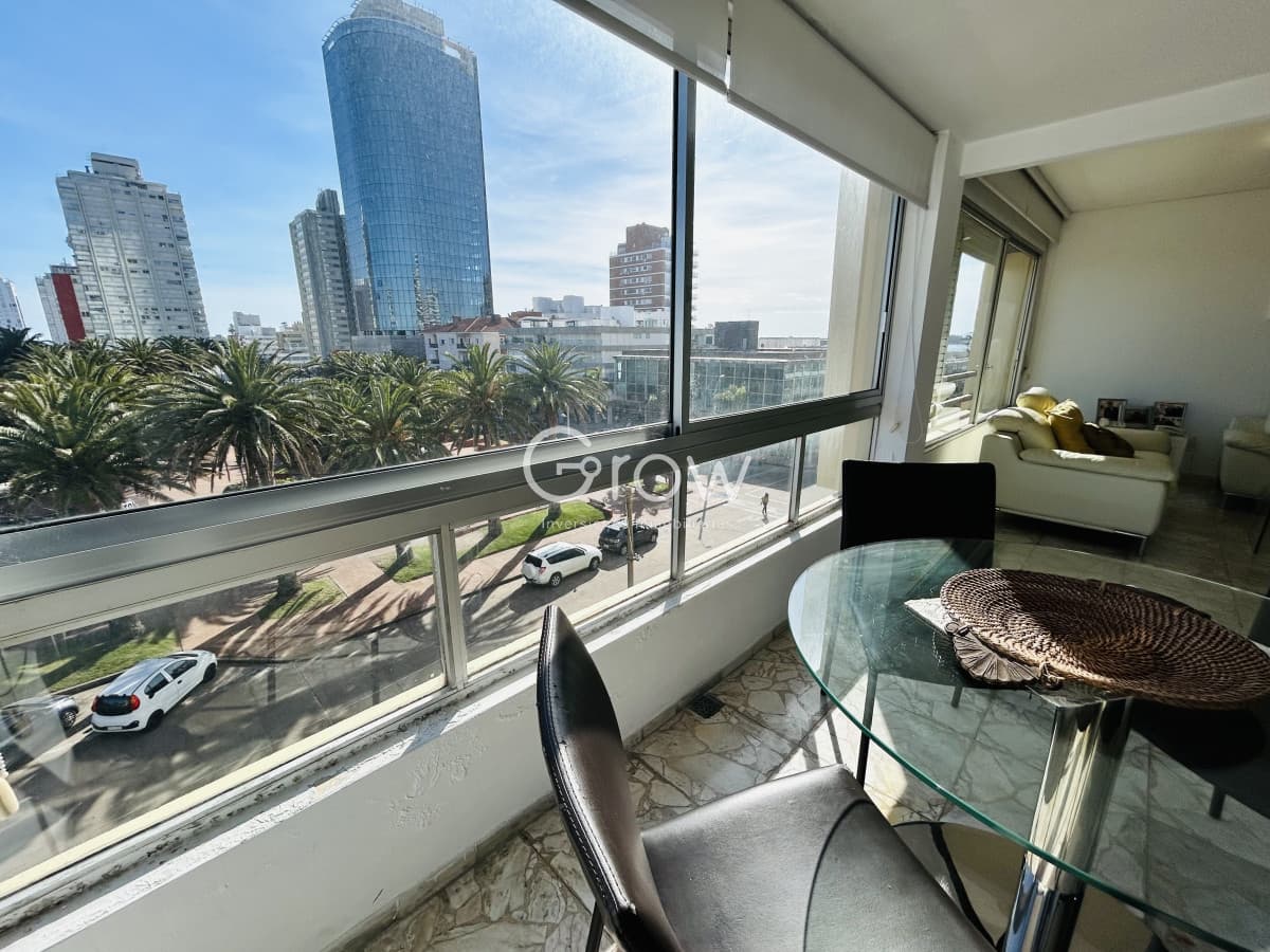 Cómodo apartamento ubicado en el centro de la Peninsula de Punta del Este.