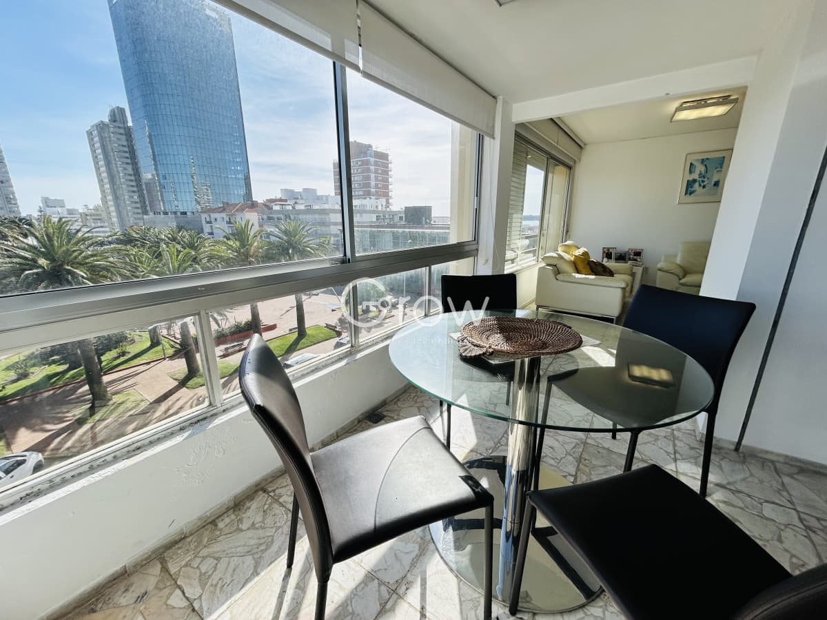 Cómodo apartamento ubicado en el centro de la Peninsula de Punta del Este.