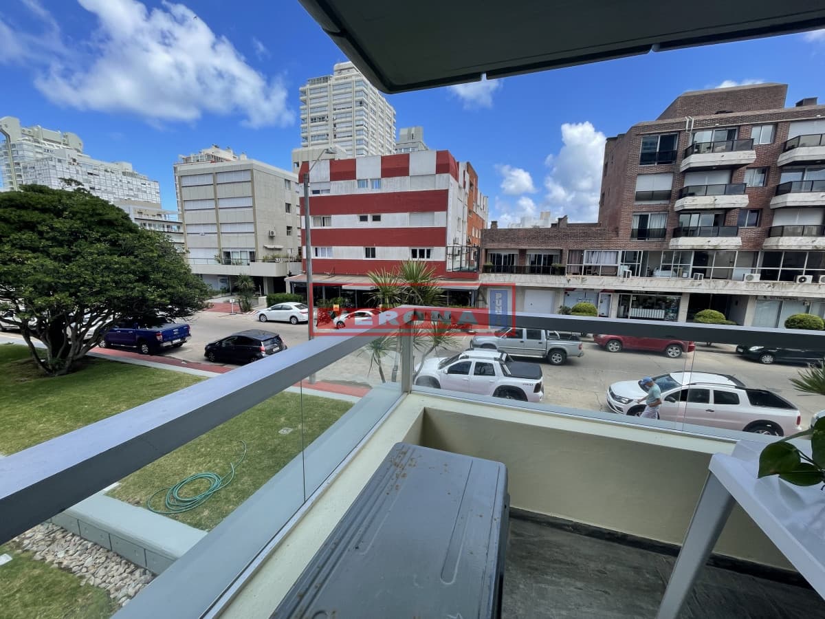 Impecable depto en Península - Mucama, piscina - Inmobiliaria Verona Punta