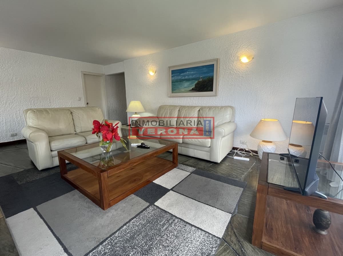 Impecable depto en Península - Mucama, piscina - Inmobiliaria Verona Punta