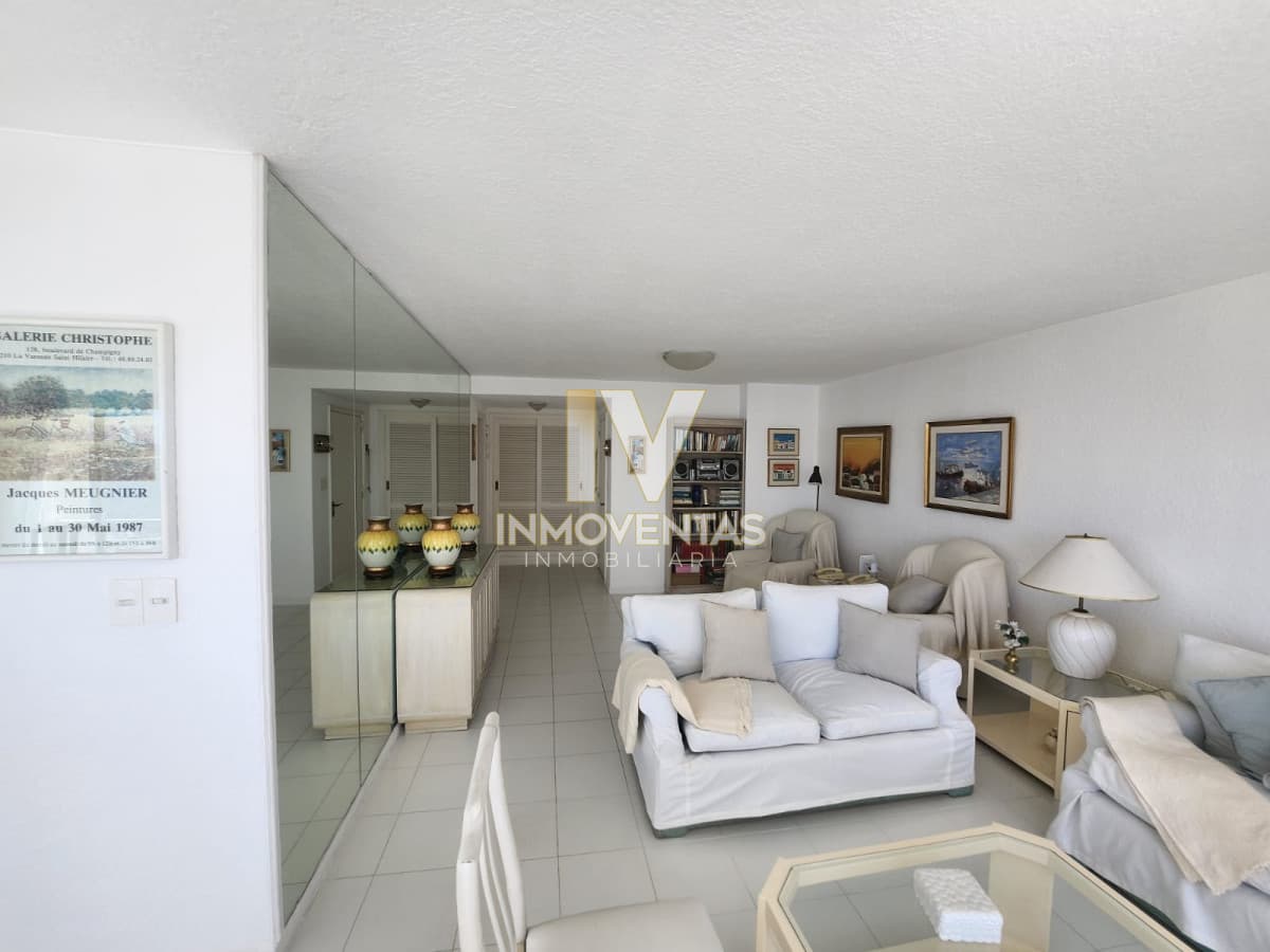 Apartamento de 3 dormitorios en península disponible en alquiler de verano!