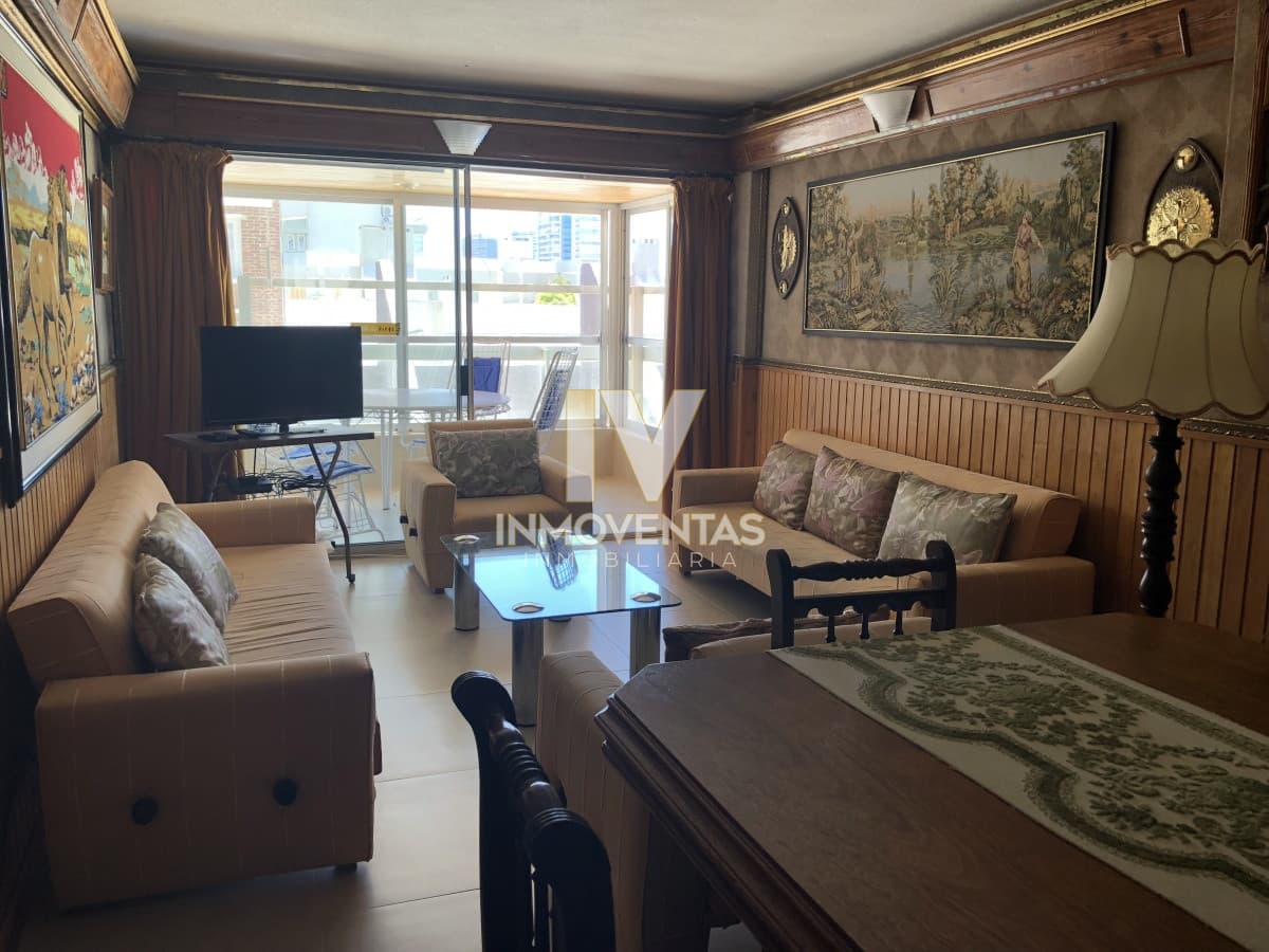 Apartamento en venta, alquiler anual.