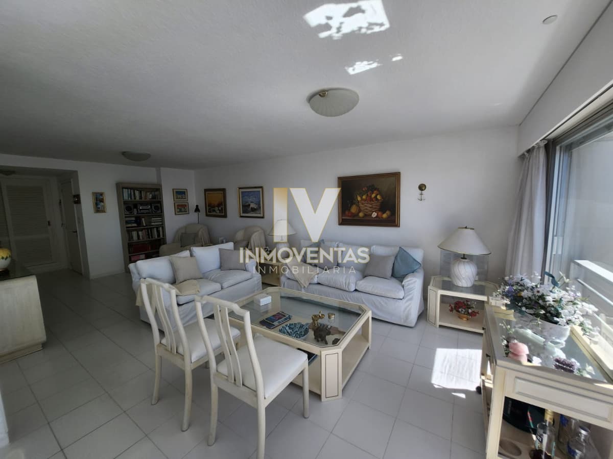 Apartamento de 3 dormitorios en península disponible en alquiler de verano!