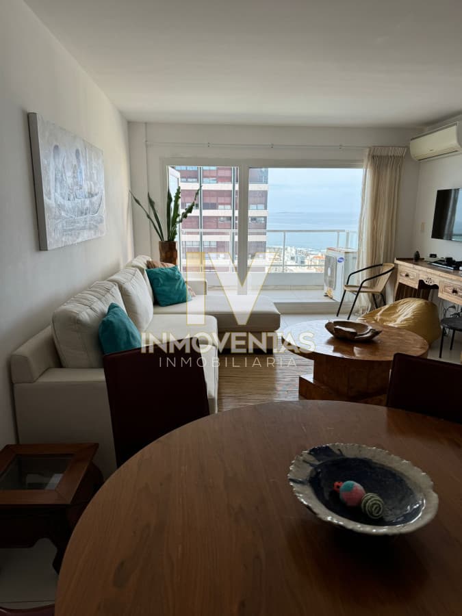 Peninsula 2 Dormitorios  Lux tower