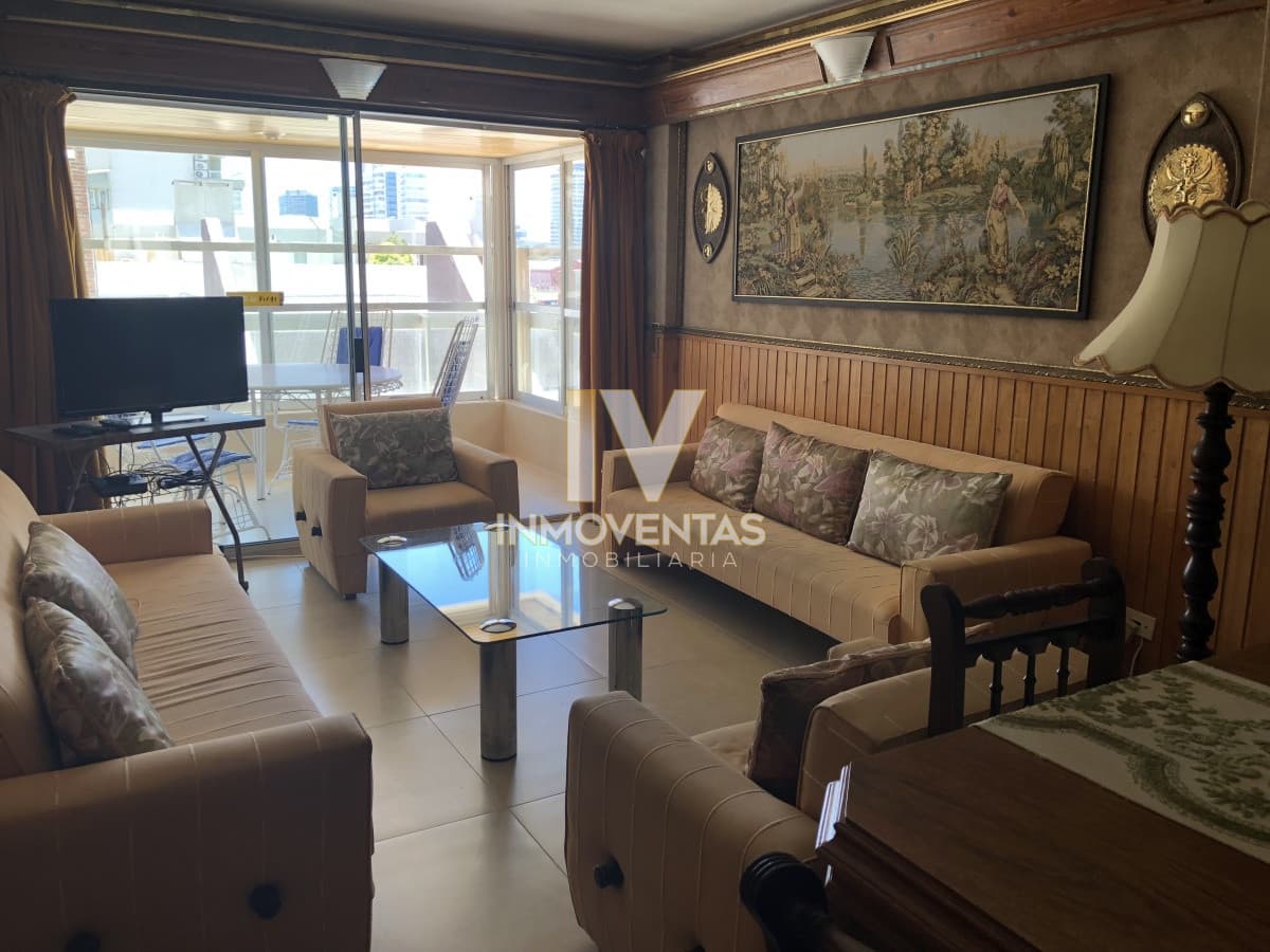 Apartamento en venta, alquiler anual.