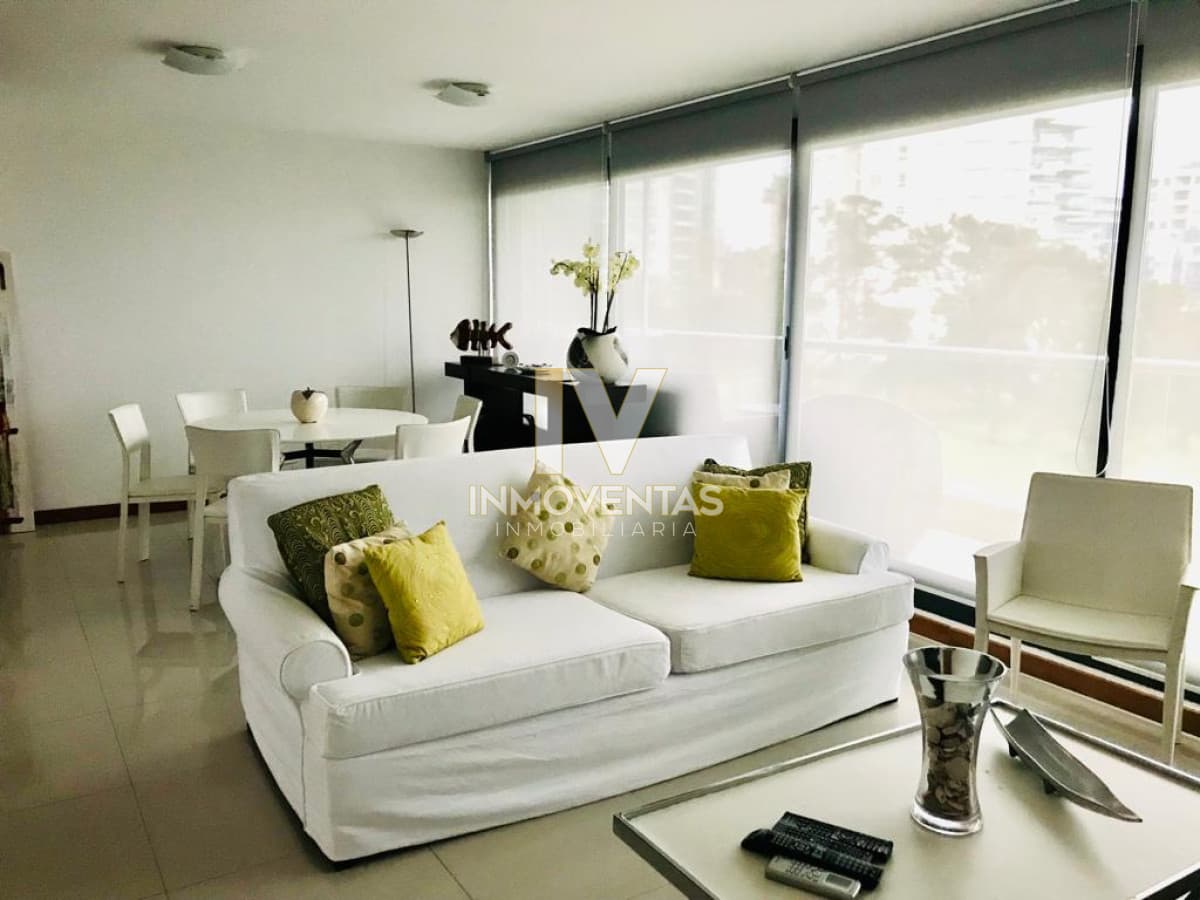 Apartamento de 2 dormitorios en brava en alquiler temporal