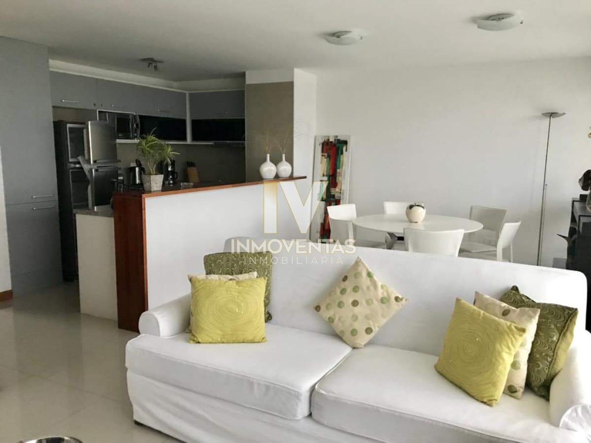 Apartamento de 2 dormitorios en brava en alquiler temporal