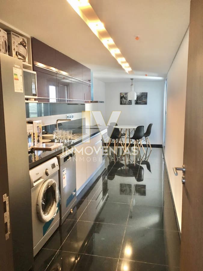 Brava- Hermosa unidad en piso alto