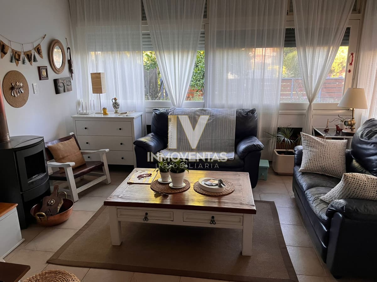 Hermosa Casa de 3 Dormitorios en Venta en Maldonado