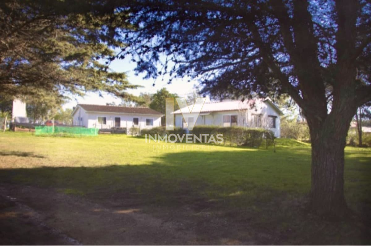 Chacra en R. 39 con 700 m2. construidos