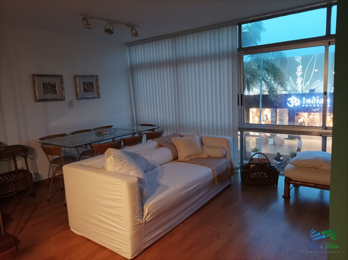 Alquilo Apartamento 3 dormitorios en Gorlero, Punta del Este.