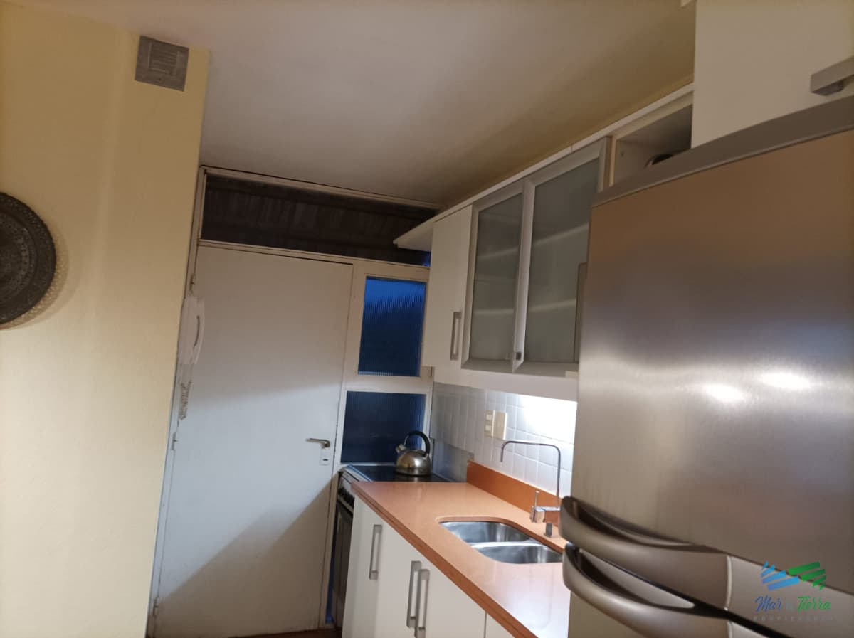 Alquilo Apartamento 3 dormitorios en Gorlero, Punta del Este.