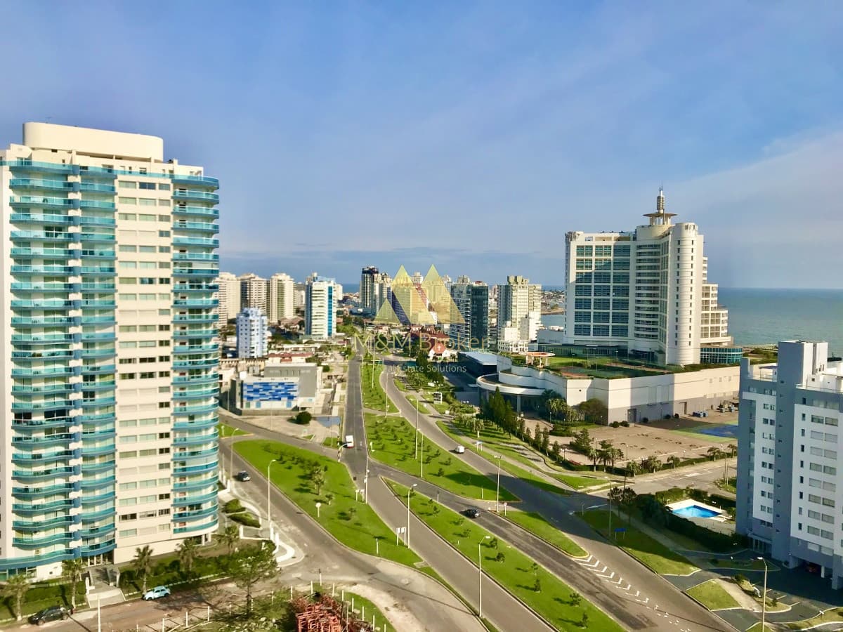 Apartamento ID.140 - Venta departamento en Playa Mansa, 2 suites