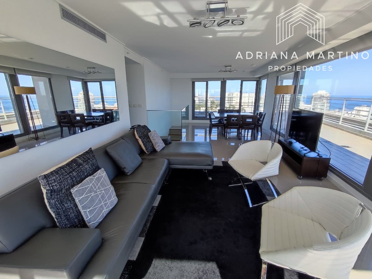 IV-Mansa Alexander Boulevard pent house