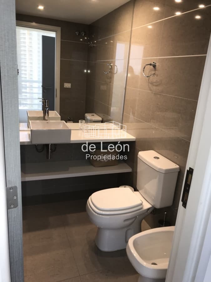 Departamento esquinero de 2 dormitorios con vistas panorámicas y amenities de lujo