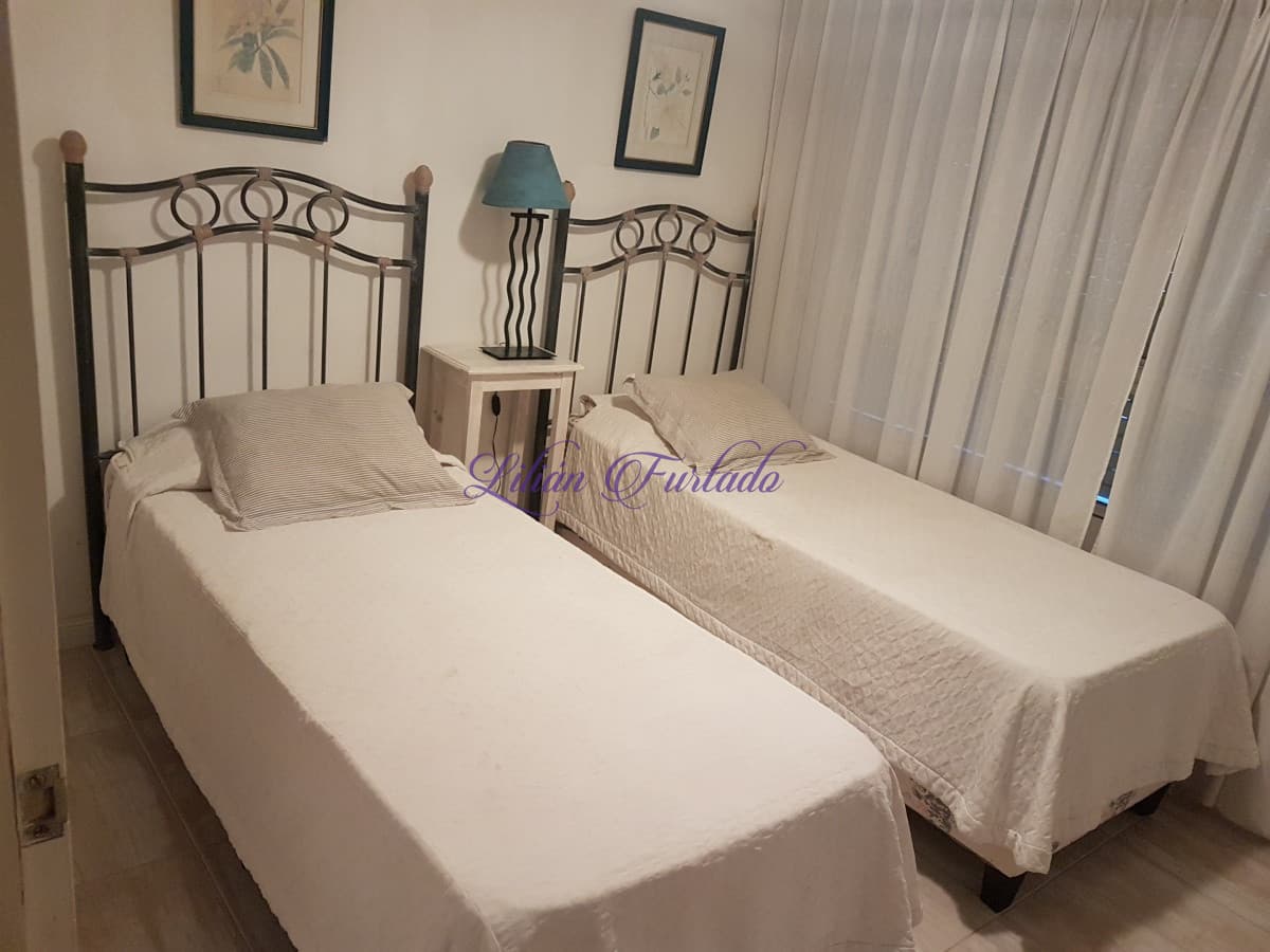 VENTA - ALQUILER TEMPORADA Y ANUAL Apartamento 2 dormitorios Península Punta del Este - Lilian Furtado Negocios Inmobiliarios
