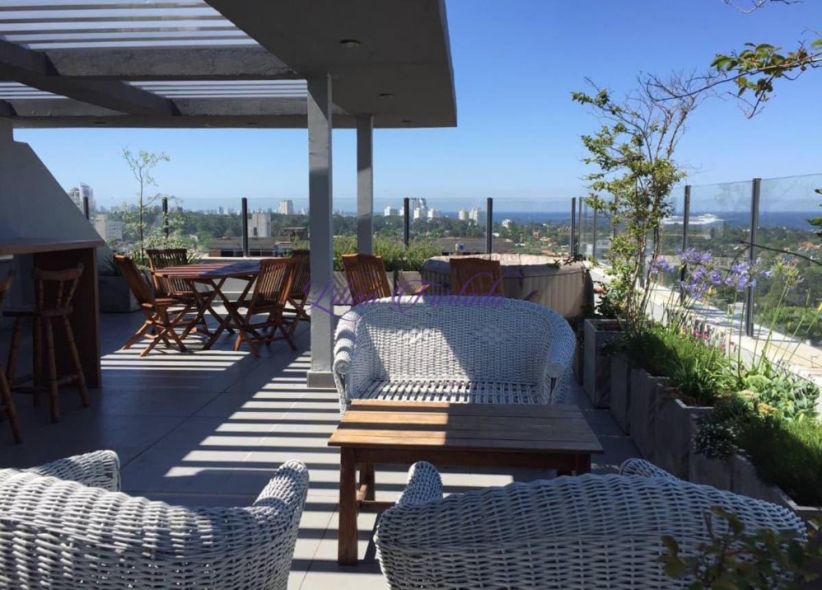 Venta, Pent house torre,maldonado - Lilian Furtado Negocios Inmobiliarios