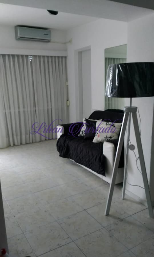 VENTA Y ALQUILER TEMPORADA TOTALMENTE RECICLADO Y A SOLO 2-3 CUADRAS DE PLAYAS MANSA Y BRAVA PUNTA DEL ESTE - Lilian Furtado Negocios Inmobiliarios