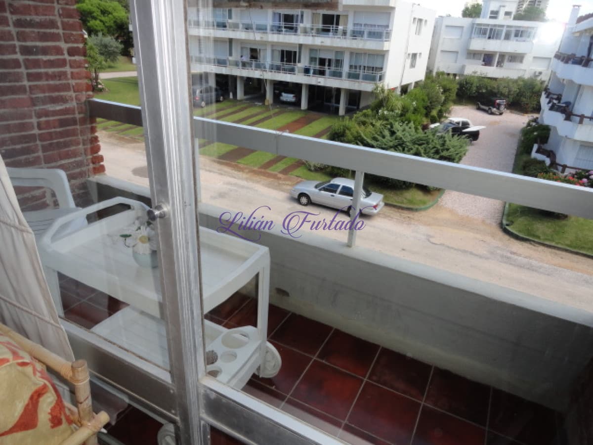 ..VENTA ..ALQUILER TEMPORADA ...EXCELENTE UBICACION de COMODO APTO EN AIDY GRILL PUNTA DEL ESTE - Lilian Furtado Negocios Inmobiliarios