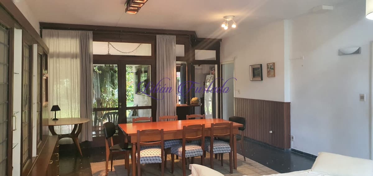 CASA SAN RAFAEL TRADICIONAL - Lilian Furtado Negocios Inmobiliarios