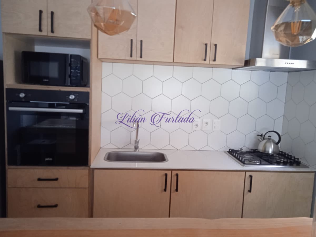 Casa nueva tradicional en una planta mucha luz EL TESORO . - Lilian Furtado Negocios Inmobiliarios