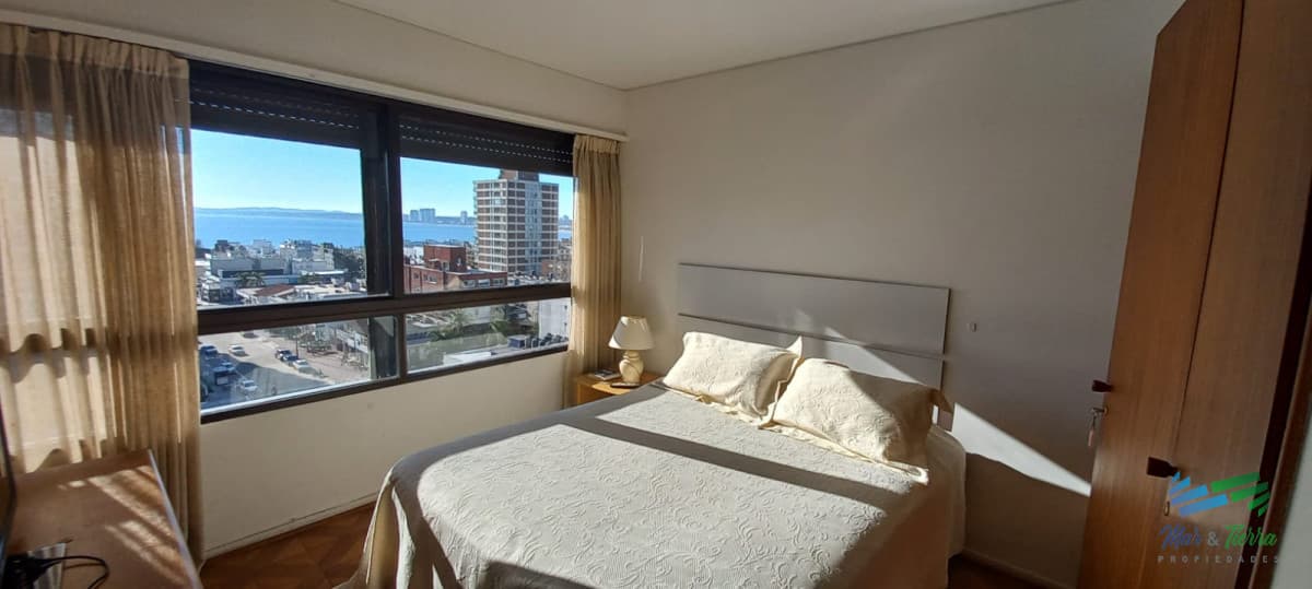 APTO EN PENINSULA CON VISTA DE 180   UN CLASICO IMPECABLE DE PUNTA