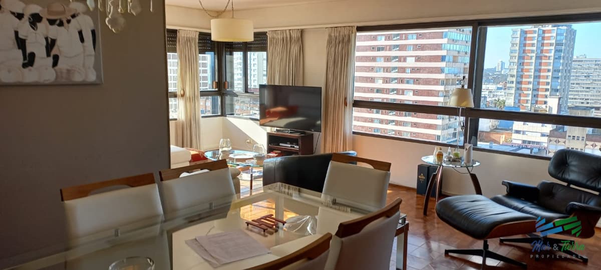 APTO EN PENINSULA CON VISTA DE 180   UN CLASICO IMPECABLE DE PUNTA