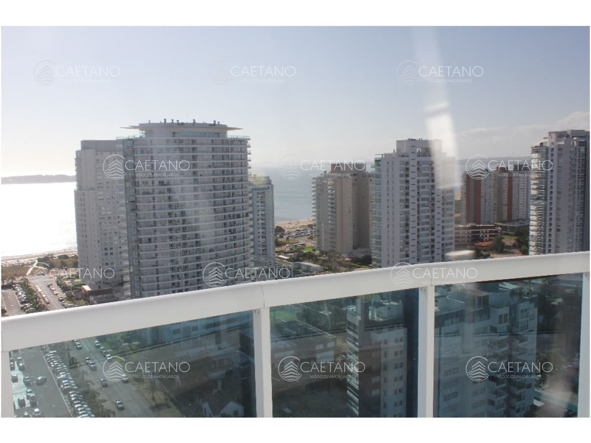 apartamento con vista a playa mansa
