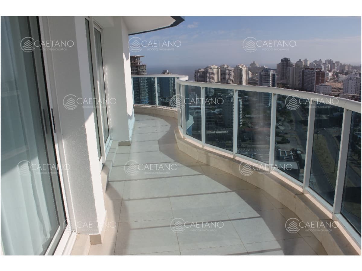 apartamento con vista a playa mansa
