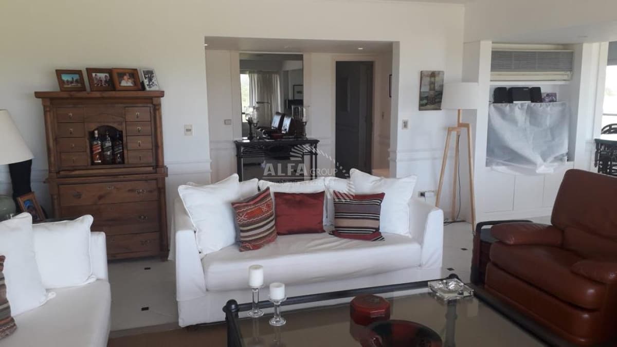 Apartamento en Punta del Este, Brava