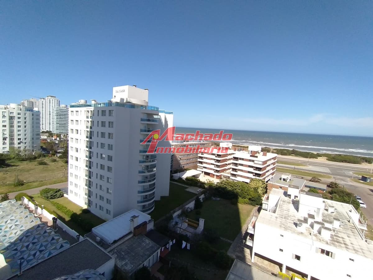 apartamento en playa brava