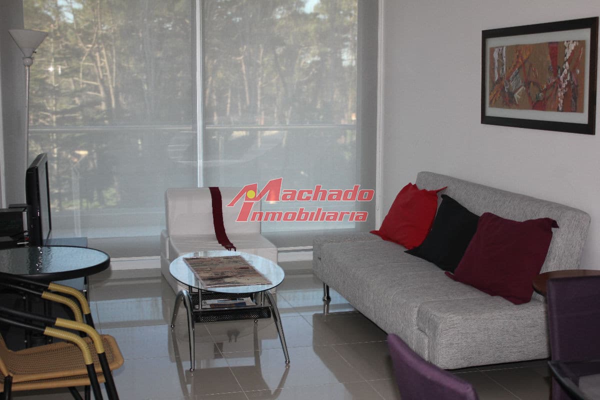 torre con servicio en parada 5 de avenida roosevelt